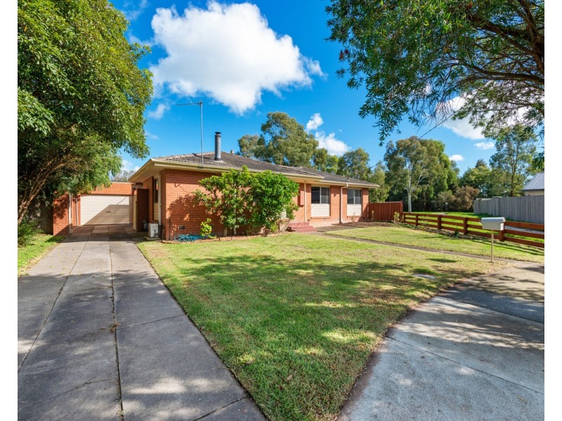 10 Shepherd Court, Sale VIC 3850