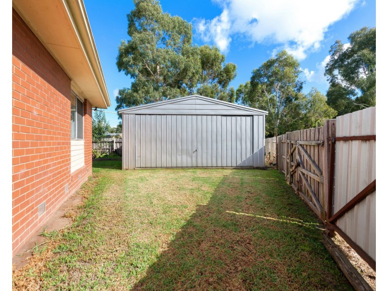 10 Shepherd Court, Sale VIC 3850