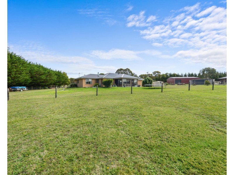 44 Hampton Court, Longford VIC 3851