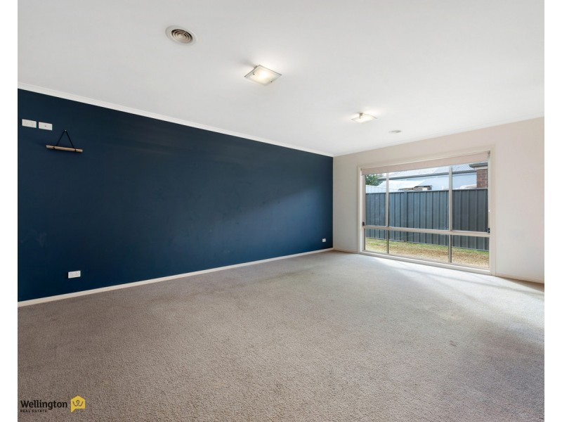 15 Dryden Place, Sale VIC 3850
