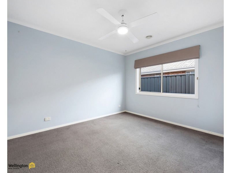 15 Dryden Place, Sale VIC 3850
