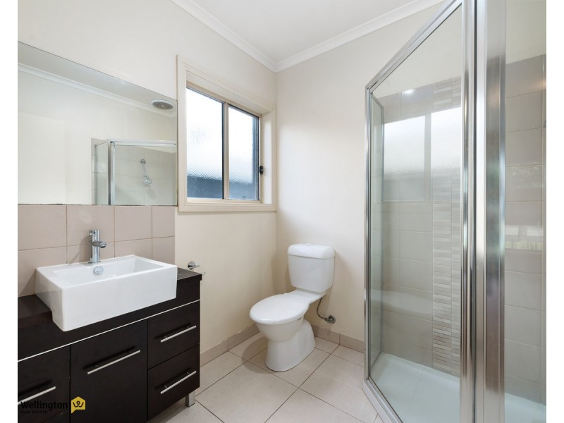 15 Dryden Place, Sale VIC 3850