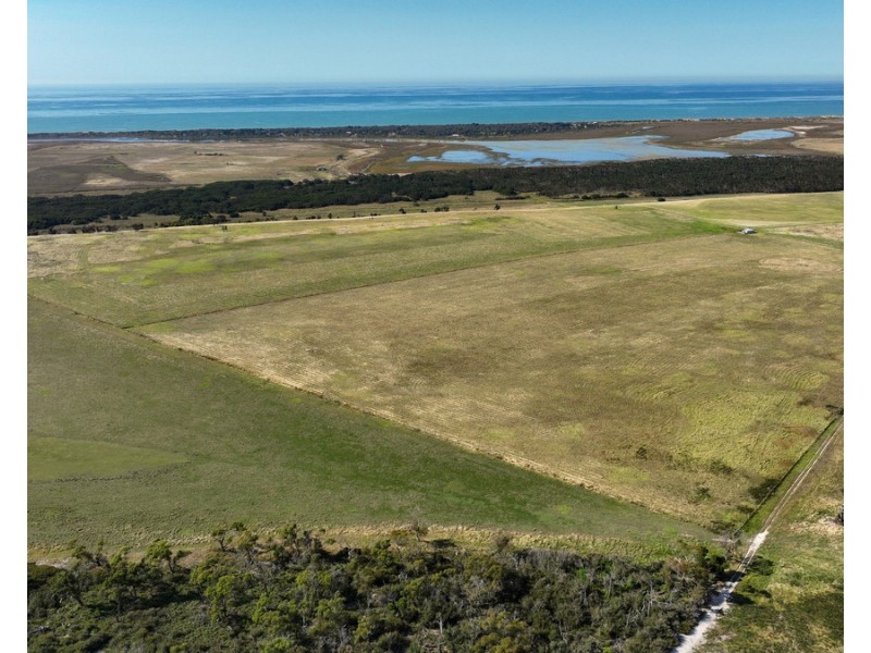 205 McGuinness Road, Seaspray VIC 3851