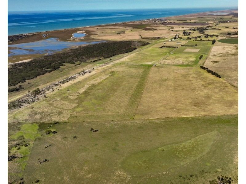 205 McGuinness Road, Seaspray VIC 3851