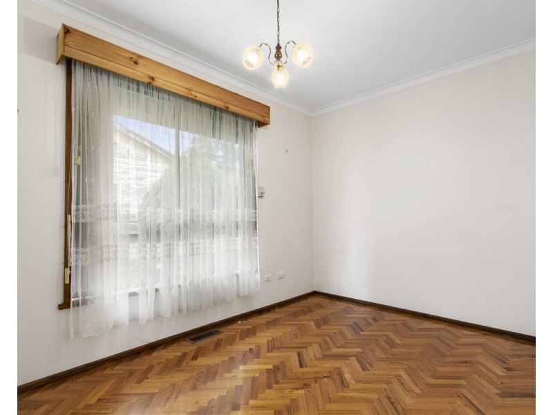 15 Simpson Street, Sale VIC 3850