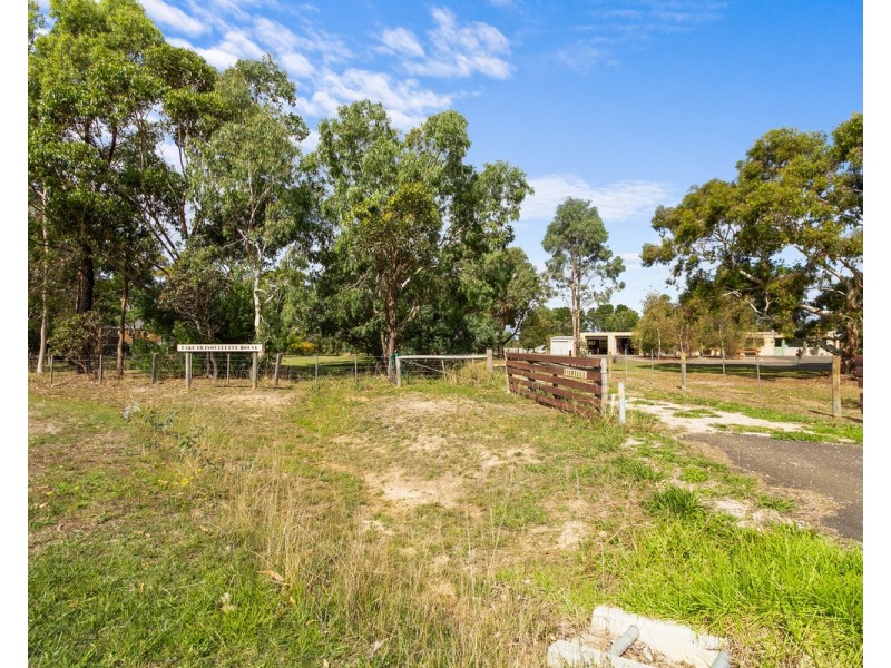 2/100 Gerrand Drive, Longford VIC 3851