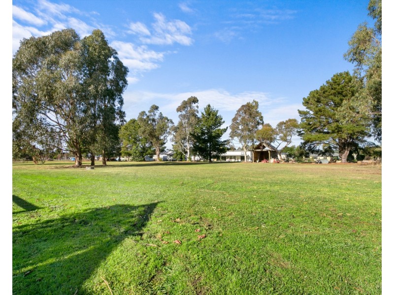 100 Gerrand Drive, Longford VIC 3851
