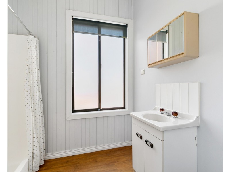 94-96 Raymond Street, Sale VIC 3850