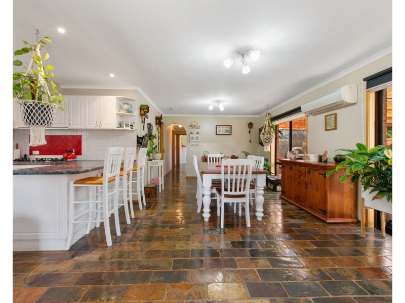 56 Fitzroy Street, Stratford VIC 3862