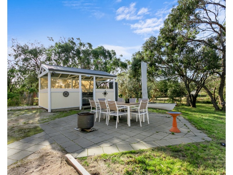 44 Golden Beach Drive, Golden Beach VIC 3851