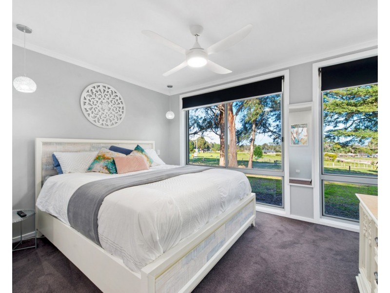 37 Sandhill Road, Stratford VIC 3862