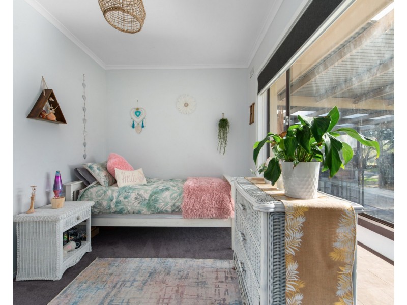 37 Sandhill Road, Stratford VIC 3862