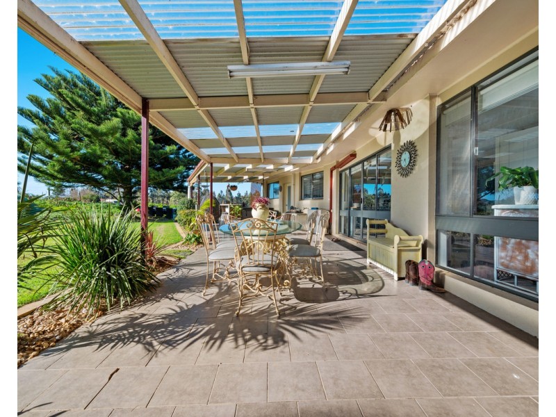 37 Sandhill Road, Stratford VIC 3862