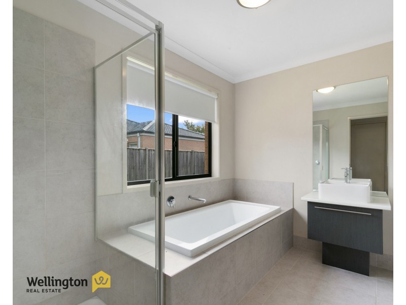 5 Ruthberg Drive, Sale VIC 3850