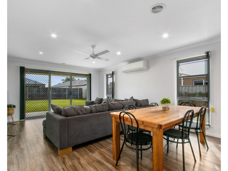 12 Redgum Court, Sale VIC 3850