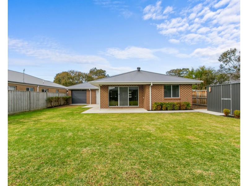 12 Redgum Court, Sale VIC 3850