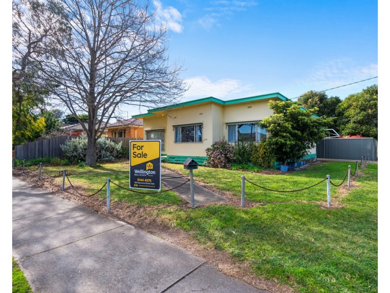 210 Guthridge Parade, Sale VIC 3850