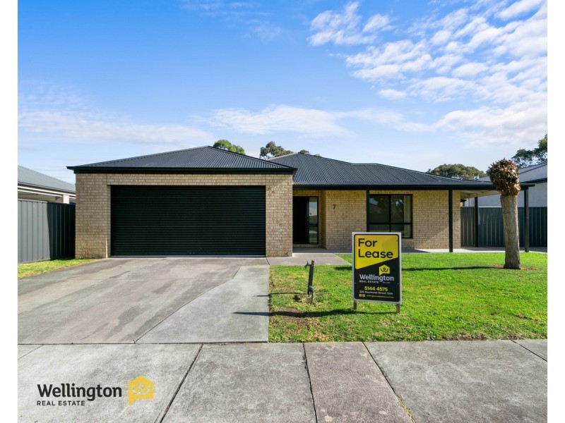 7 Krista Court, Sale VIC 3850