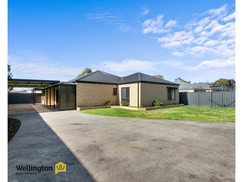 7 Krista Court, Sale VIC 3850
