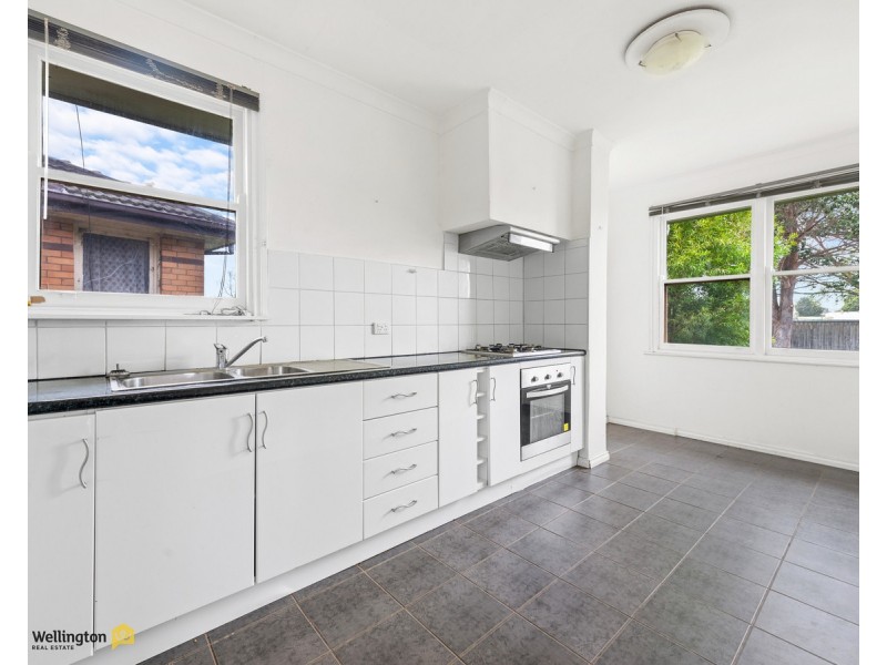 27 Howard Street, Sale VIC 3850