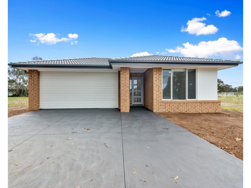 23 Redbank Road, Stratford VIC 3862