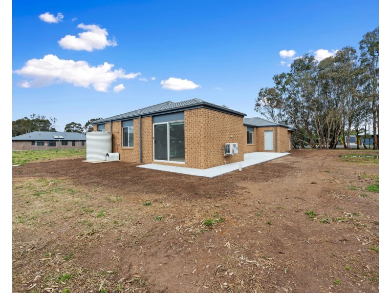 23 Redbank Road, Stratford VIC 3862