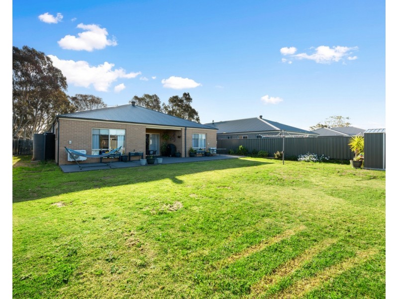 56 Killeen Street, Stratford VIC 3862