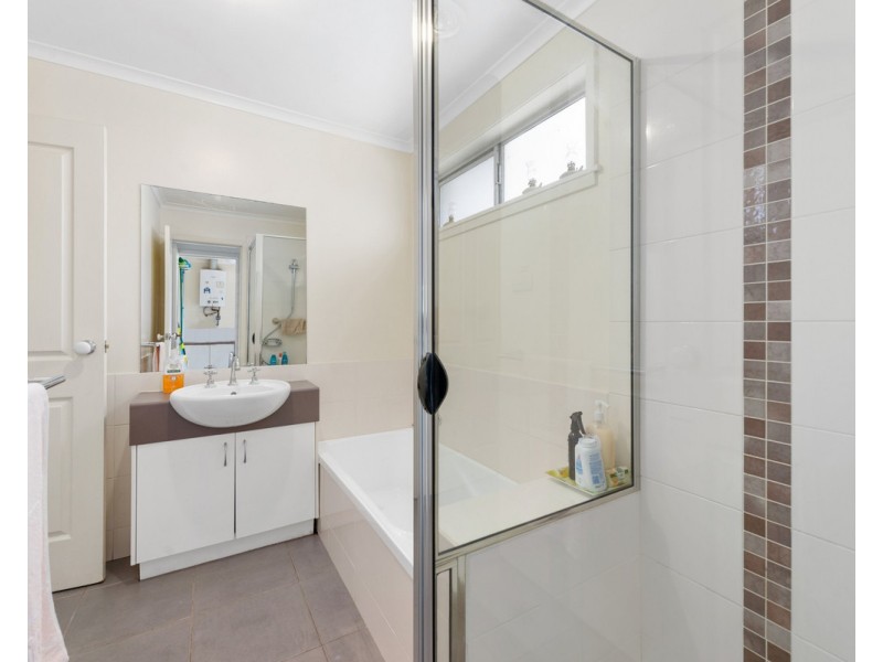 9 Treloar Street, Sale VIC 3850