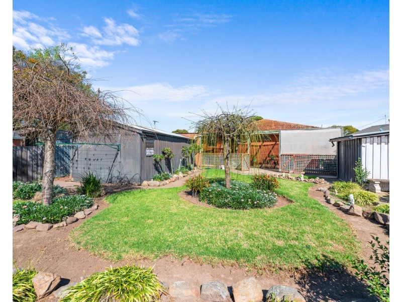 9 Treloar Street, Sale VIC 3850