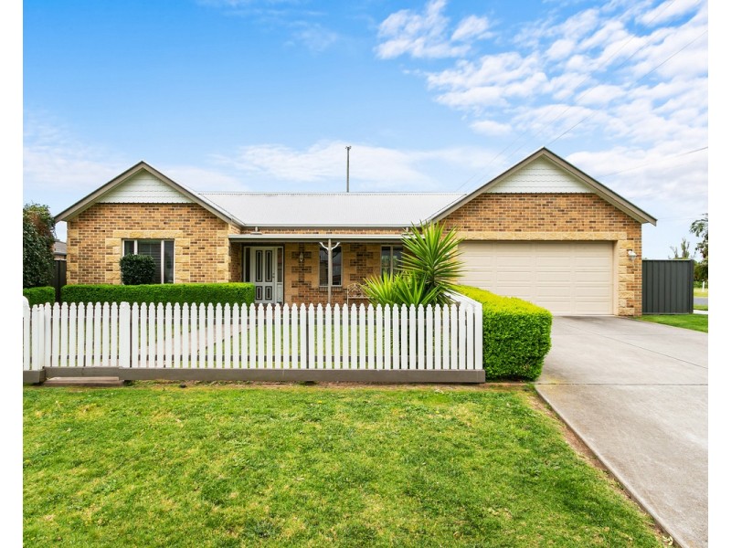 2 Brolga Place, Sale VIC 3850