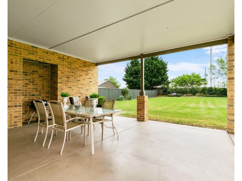 2 Brolga Place, Sale VIC 3850