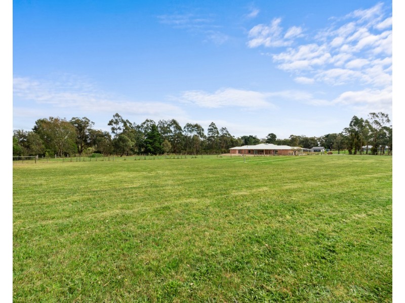 75 Gerrand Drive, Longford VIC 3851