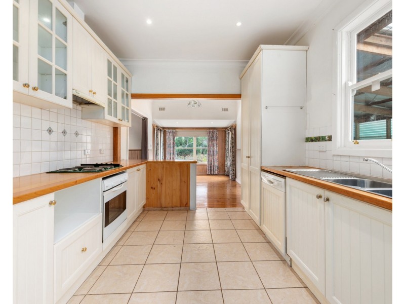 177 Longford Golden Beach Road, Dutson Downs VIC 3851