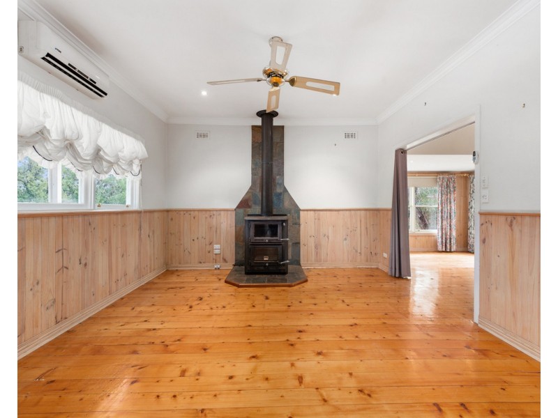 177 Longford Golden Beach Road, Dutson Downs VIC 3851