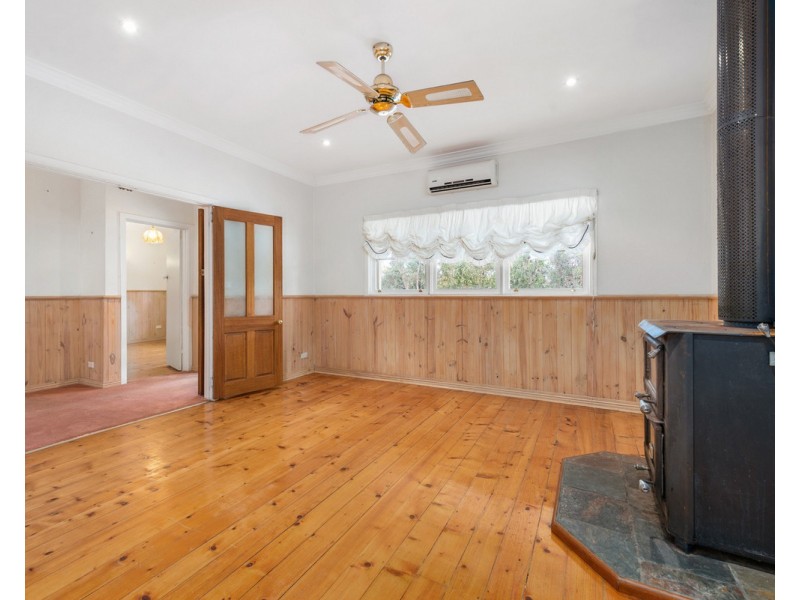 177 Longford Golden Beach Road, Dutson Downs VIC 3851