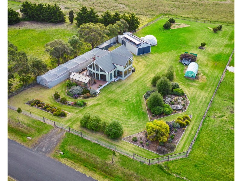 20 Panorama Drive, Seaspray VIC 3851