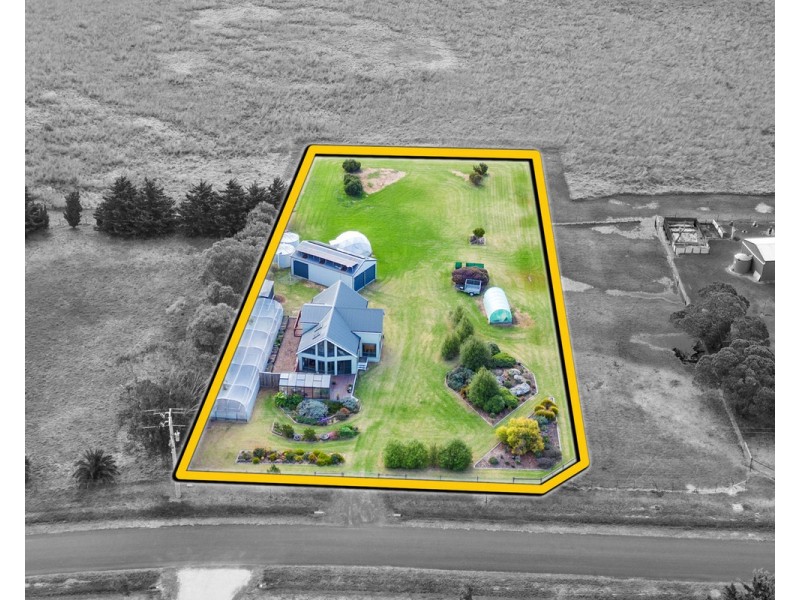20 Panorama Drive, Seaspray VIC 3851