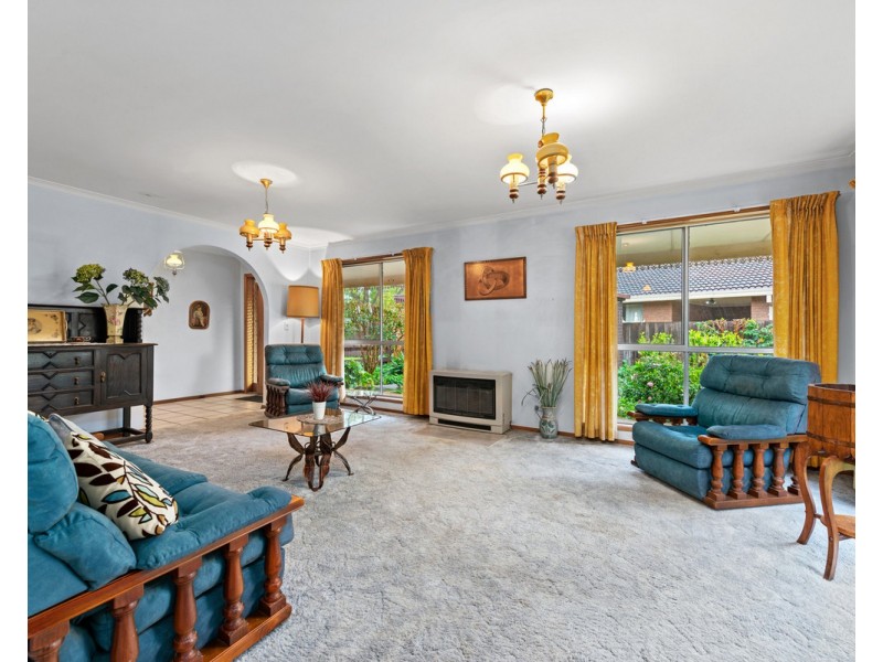 4 Phillip Crescent, Sale VIC 3850