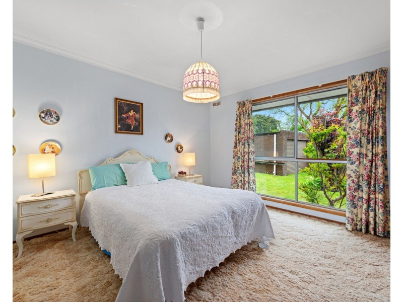 4 Phillip Crescent, Sale VIC 3850