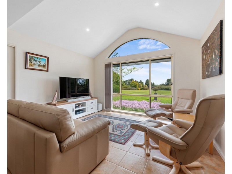8 Galway Drive, Stratford VIC 3862