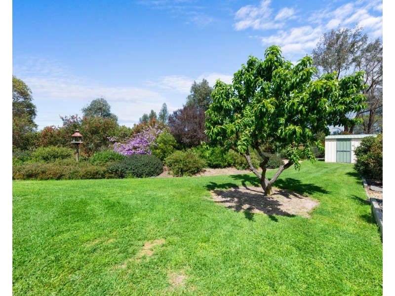 8 Galway Drive, Stratford VIC 3862