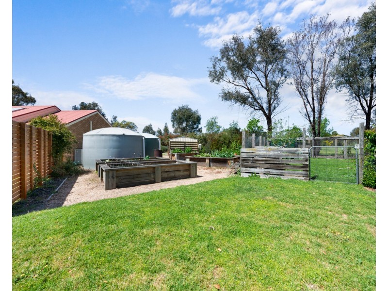 8 Galway Drive, Stratford VIC 3862