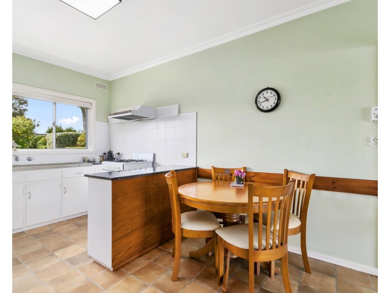 8 Rolland Street, Sale VIC 3850