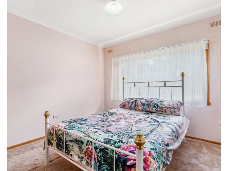 8 Rolland Street, Sale VIC 3850