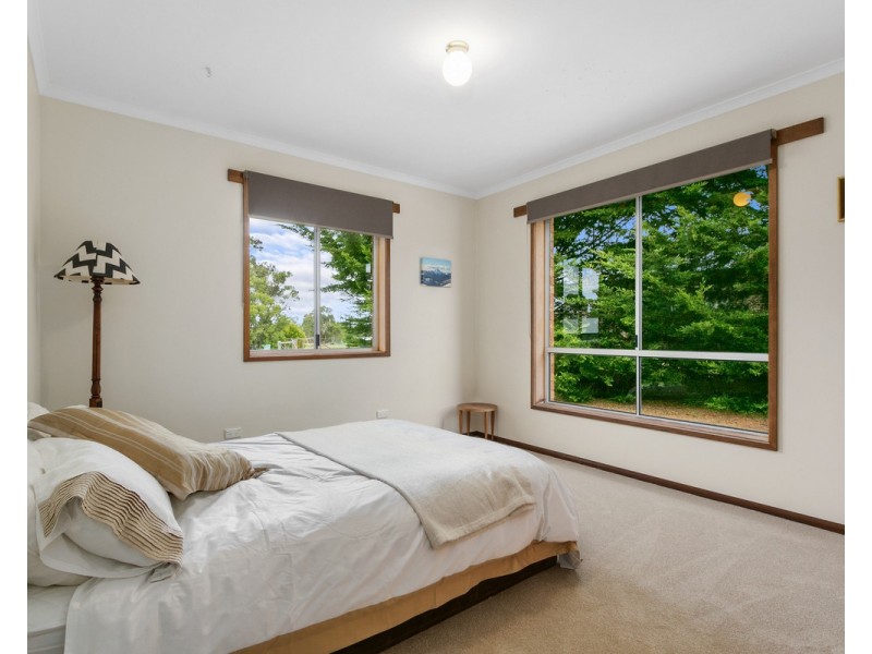 25 Newnham Road, Longford VIC 3851