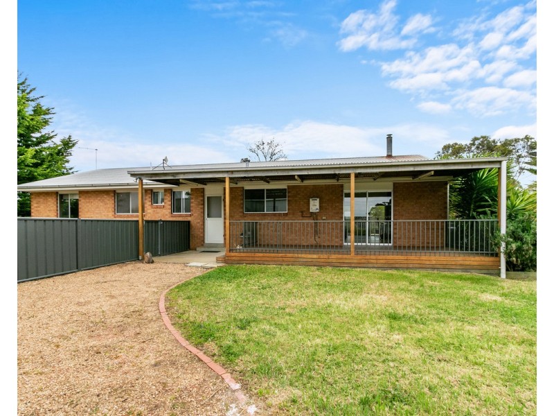 25 Newnham Road, Longford VIC 3851