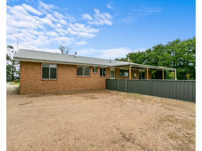 25 Newnham Road, Longford VIC 3851