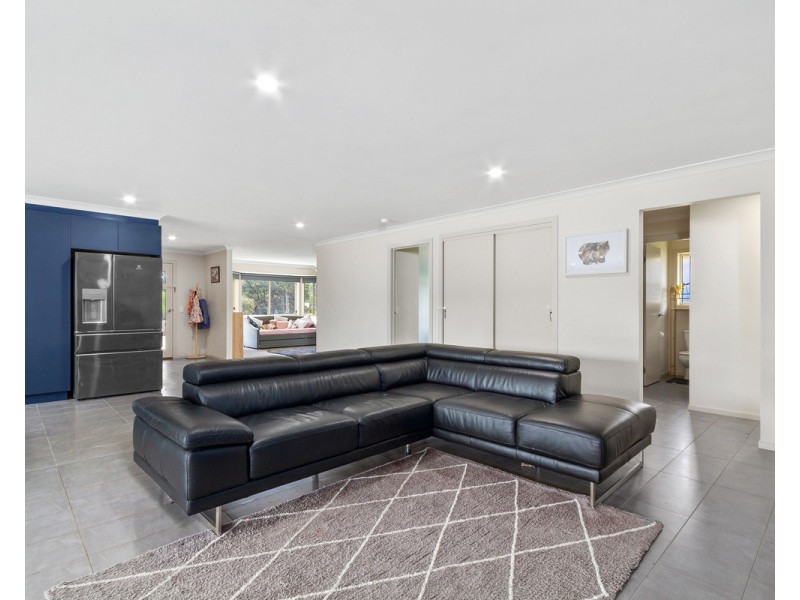 2 Davis Street, Stratford VIC 3862