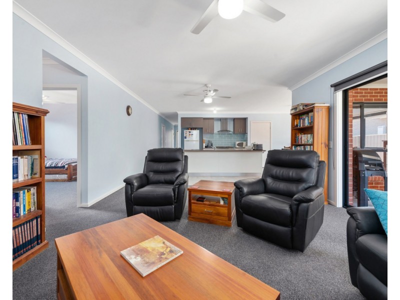 19 Page Court, Sale VIC 3850