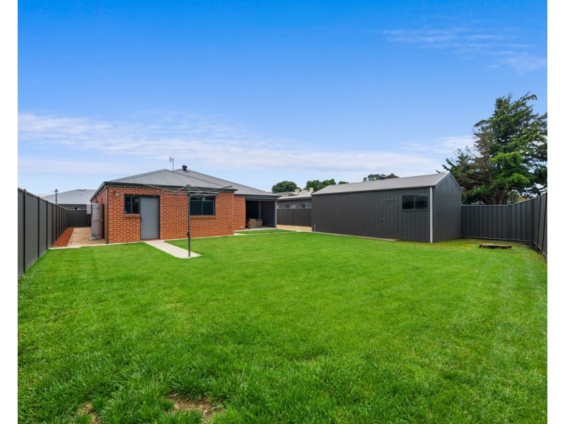 19 Page Court, Sale VIC 3850